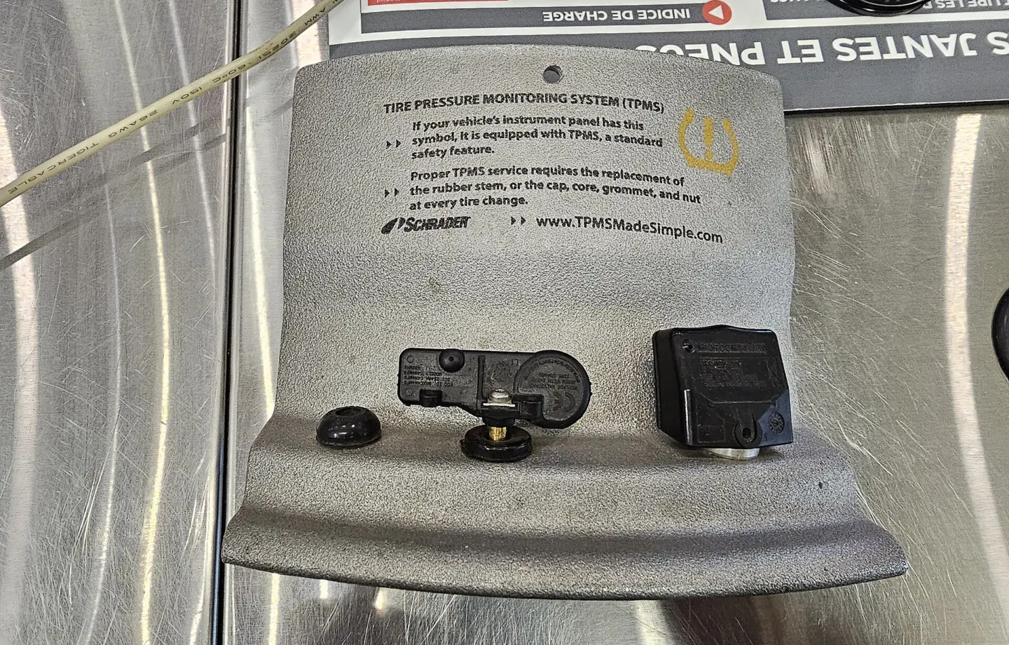 Czujniki bezpośredniego systemu kontroli ciśnienia w oponach TPMS