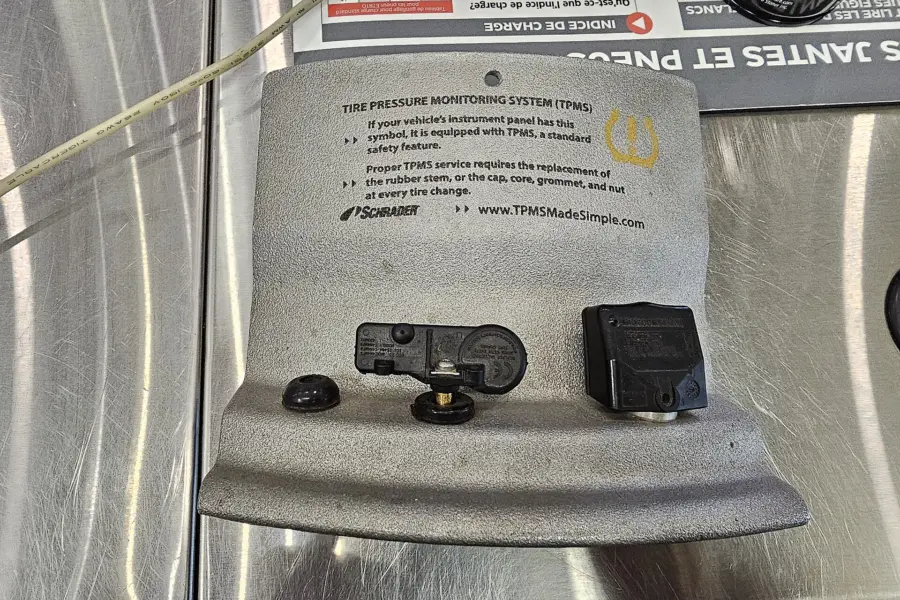 Czujniki bezpośredniego systemu kontroli ciśnienia w oponach TPMS