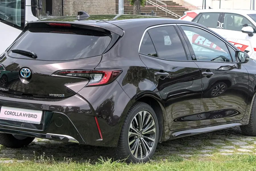 Toyota Corolla z napędem hybrydowym
