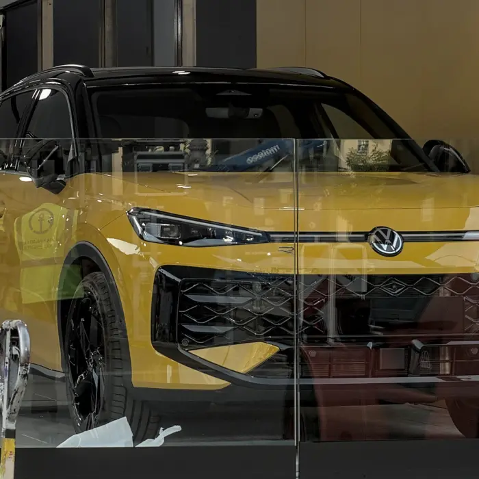 Volkswagen T-Roc drugiej generacji na drodze